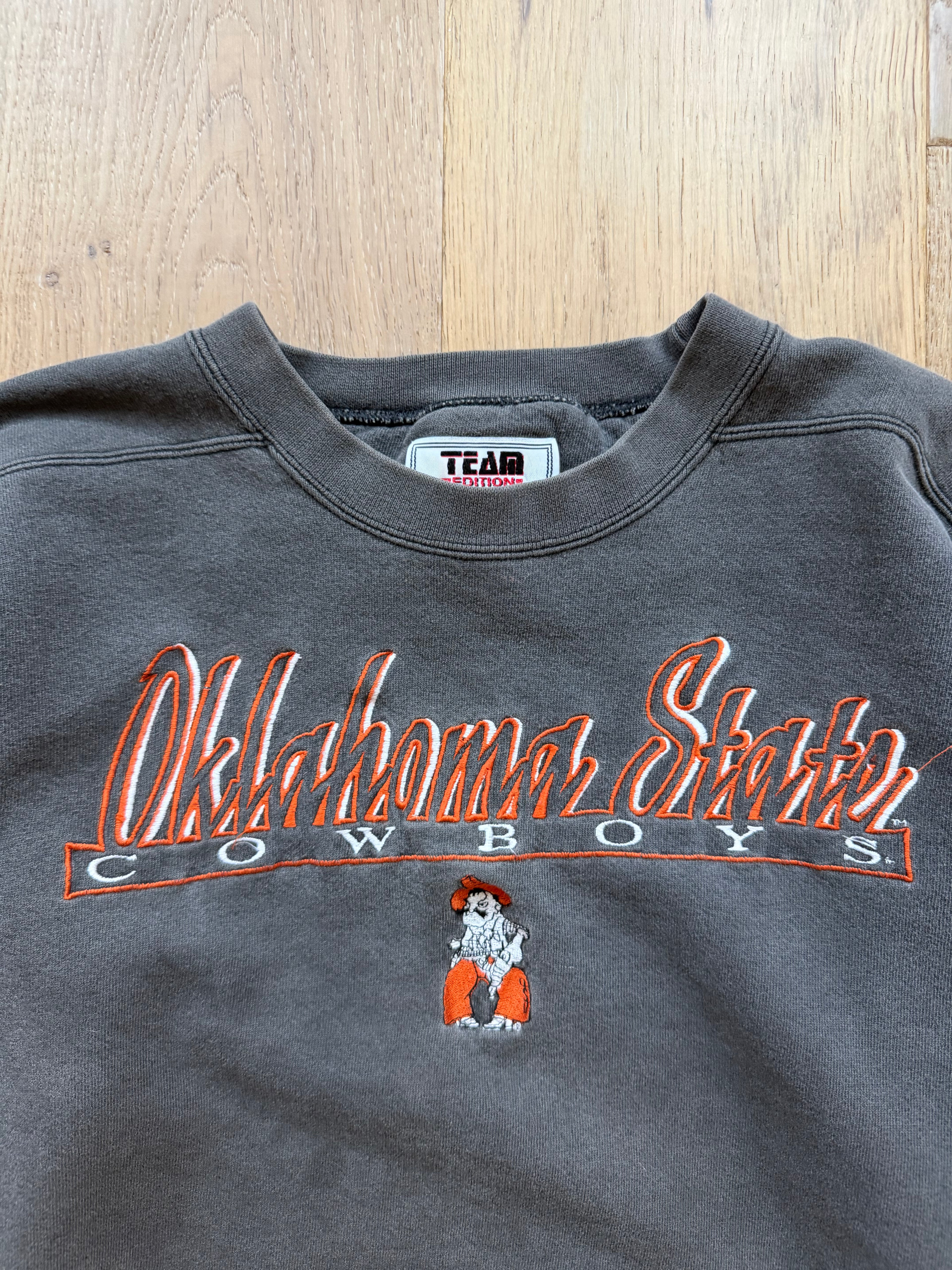 Faded Black TEAM “Oklahoma State” Script Embroidered Pete Crewneck Sweatshirt Medium