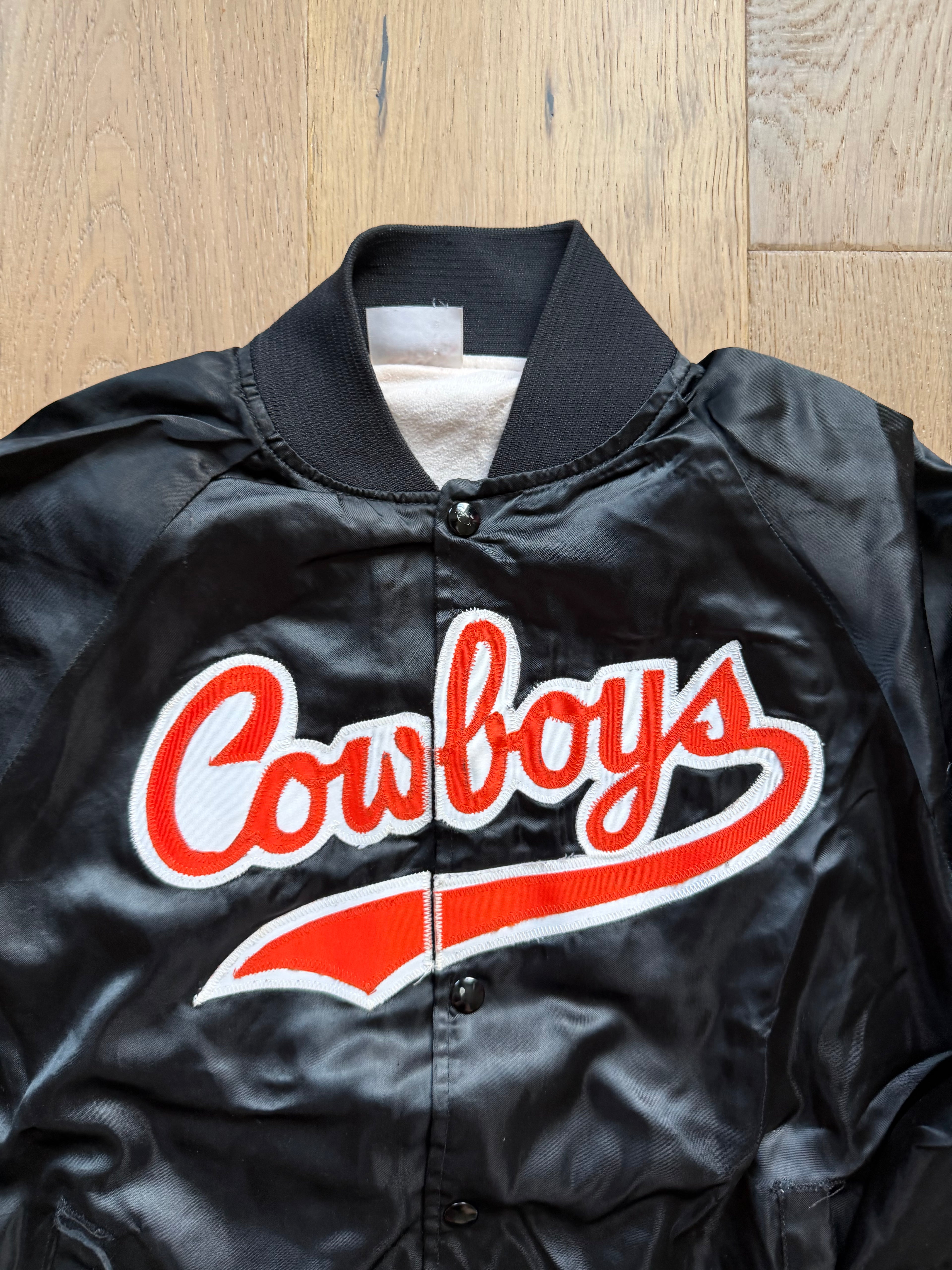 Black 90s Sactus Cowboys Tail “Oklahoma State” Patch Back Satin Jacket Medium