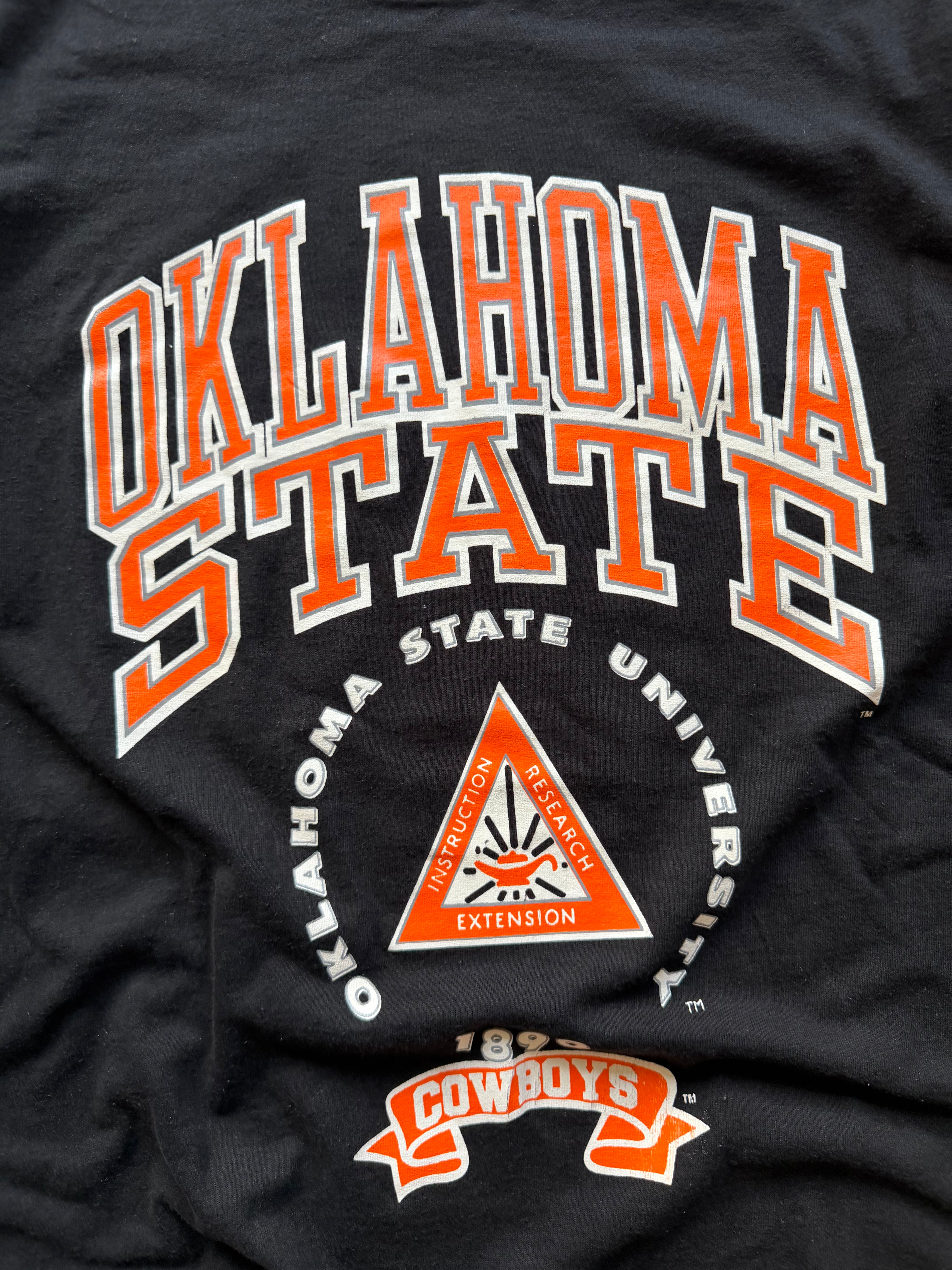 Black 90s Oklahoma State Pillars Triangle T-Shirt Large