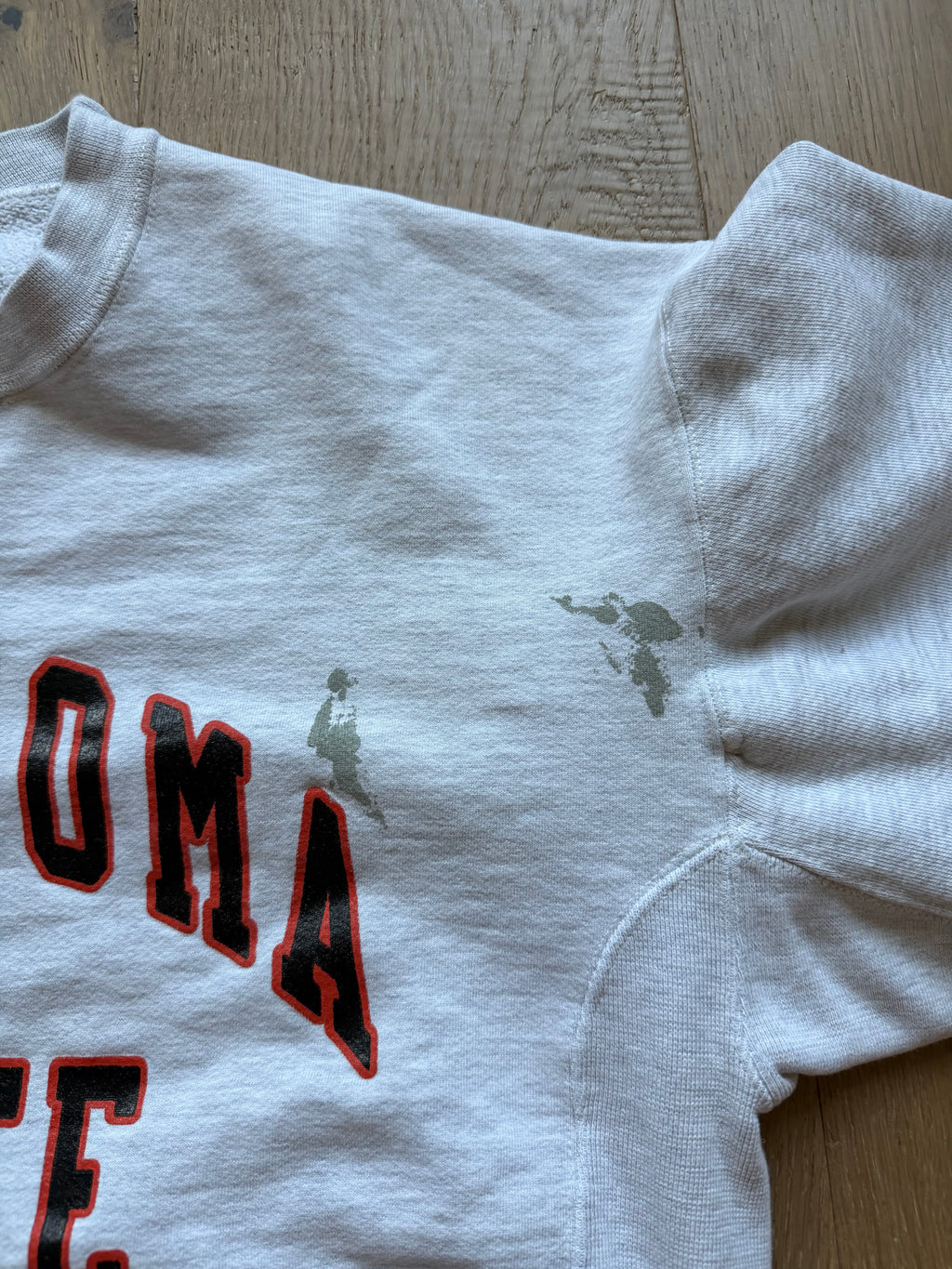 Light Grey 90s Russell Athletic Pro Cotton “Oklahoma State” Black Classic Crewneck Sweatshirt Medium