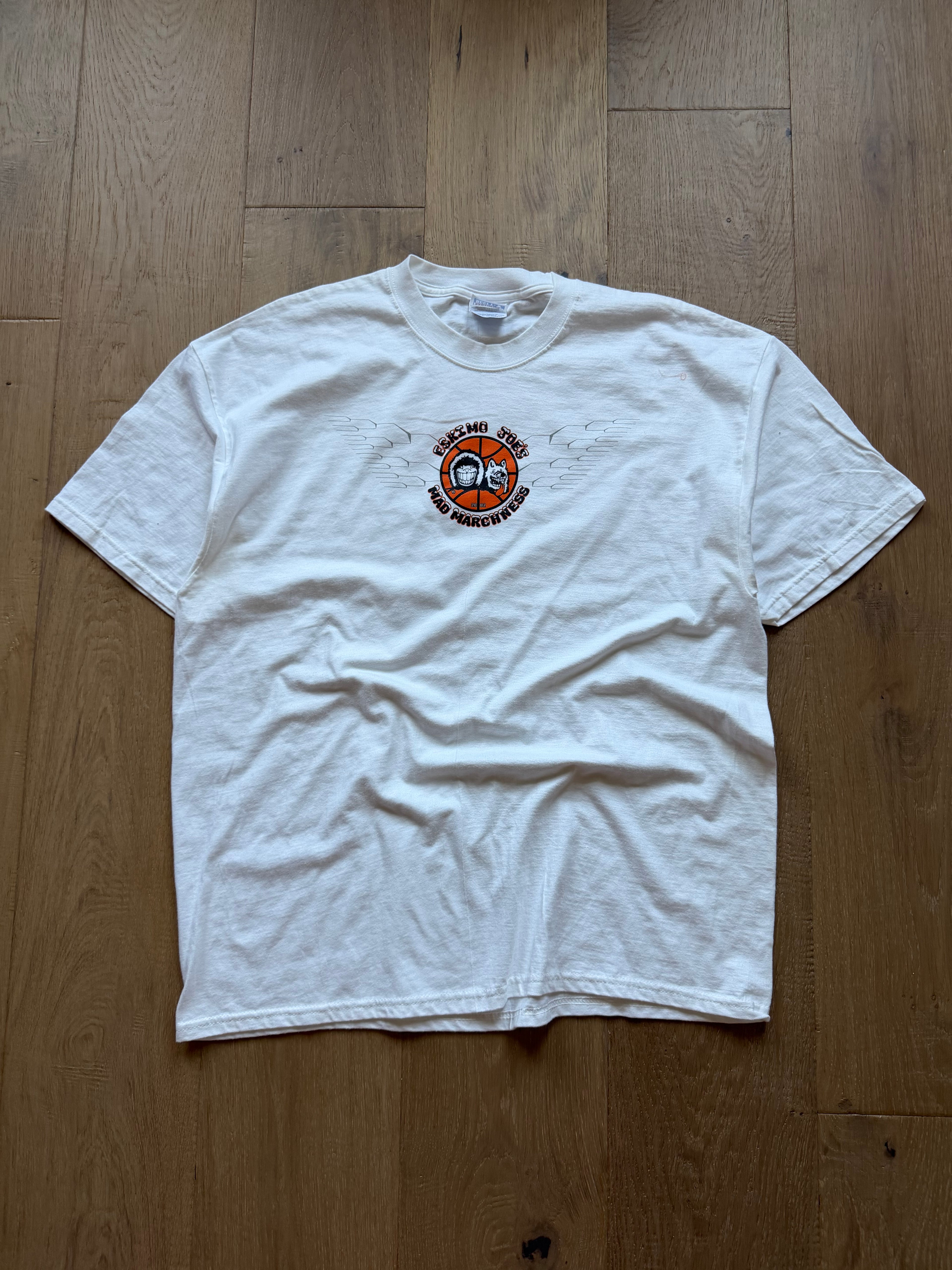 White 2002 March Madness Eskimo Joe’s Bracketown T-Shirt XL