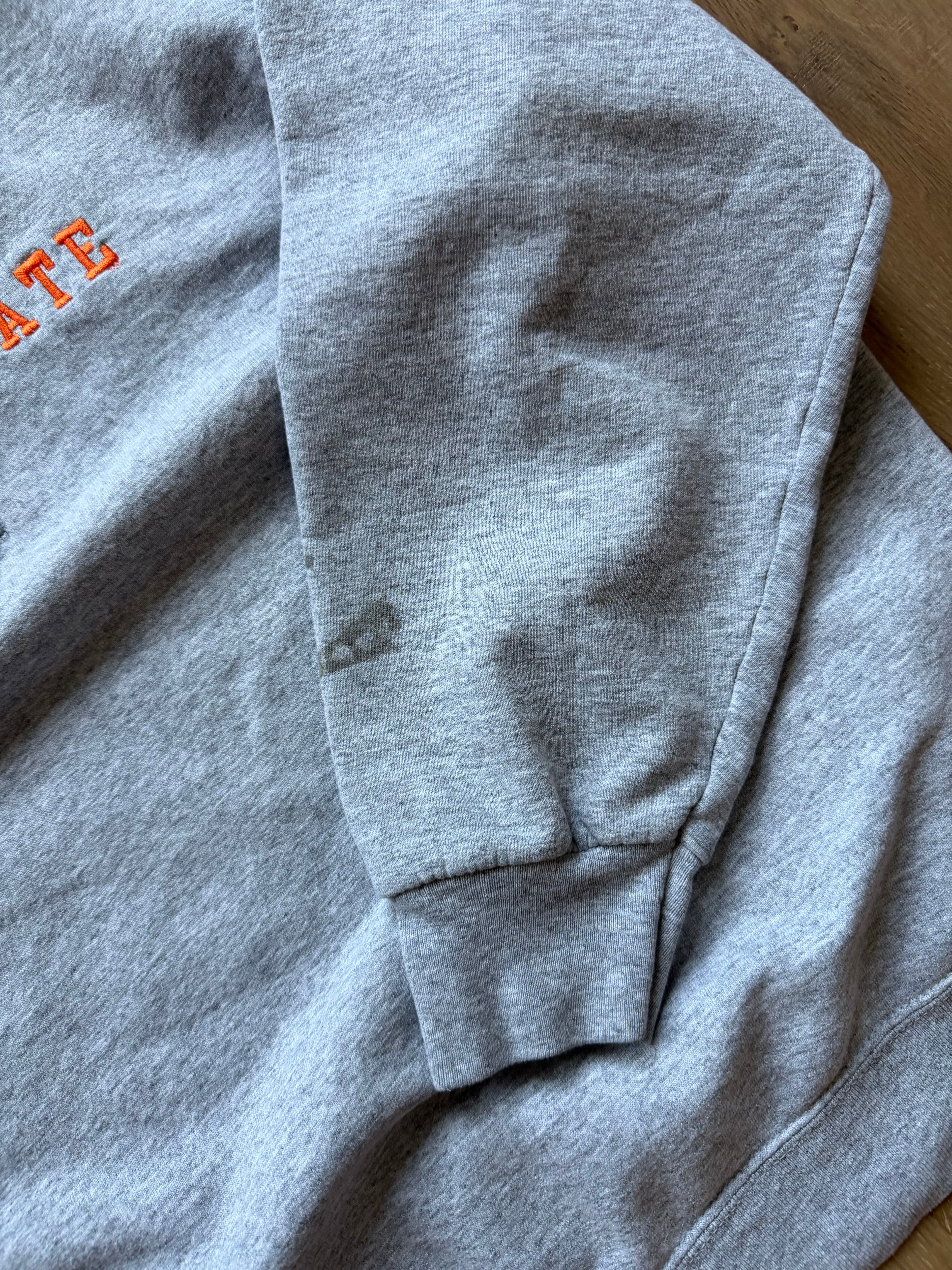 Grey 00s Embroidered OSU Flame Logo Crewneck Sweatshirt Large