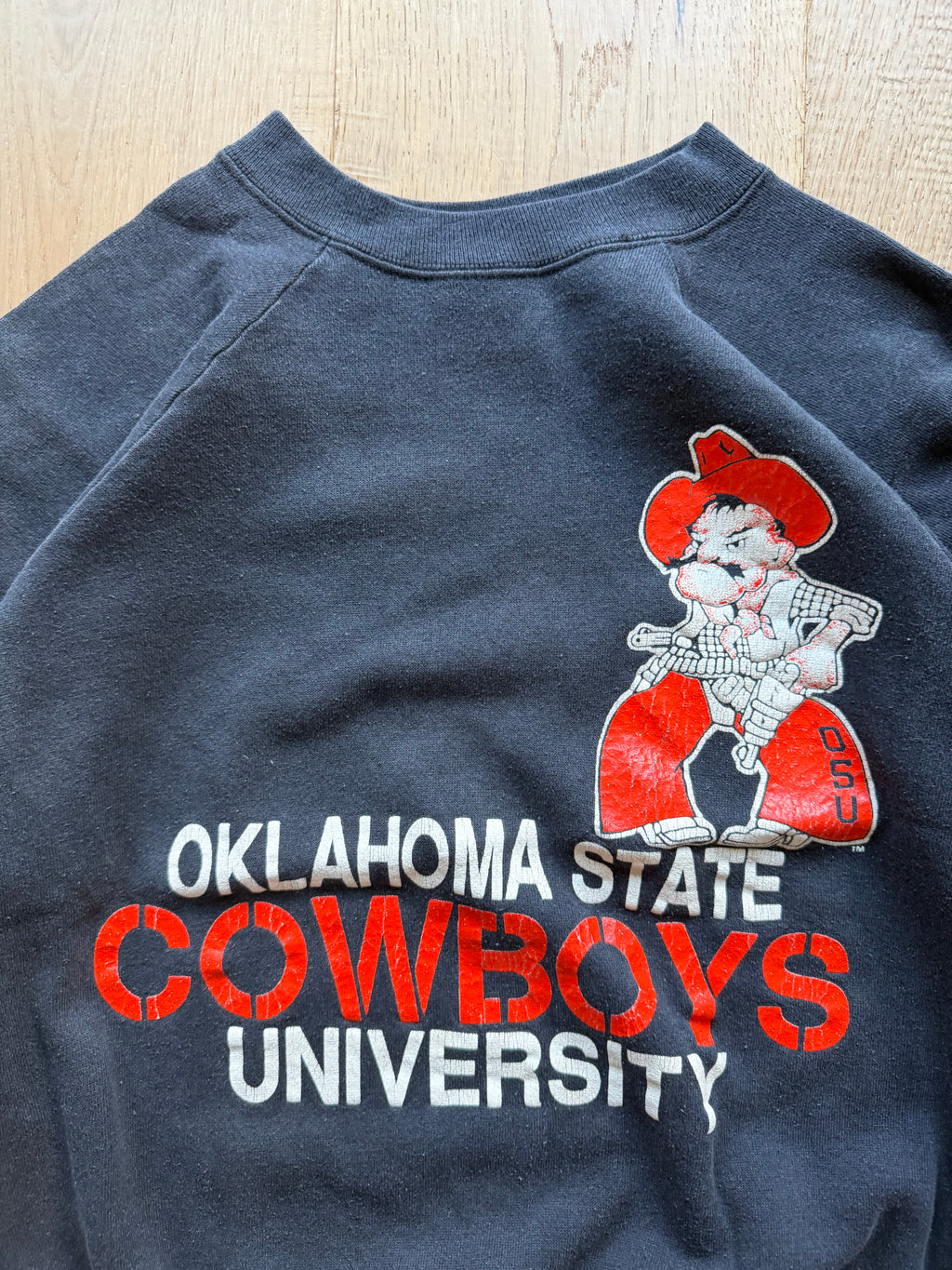 Faded Black 90s Oklahoma State Pistol Pete Crewneck Sweatshirt Medium