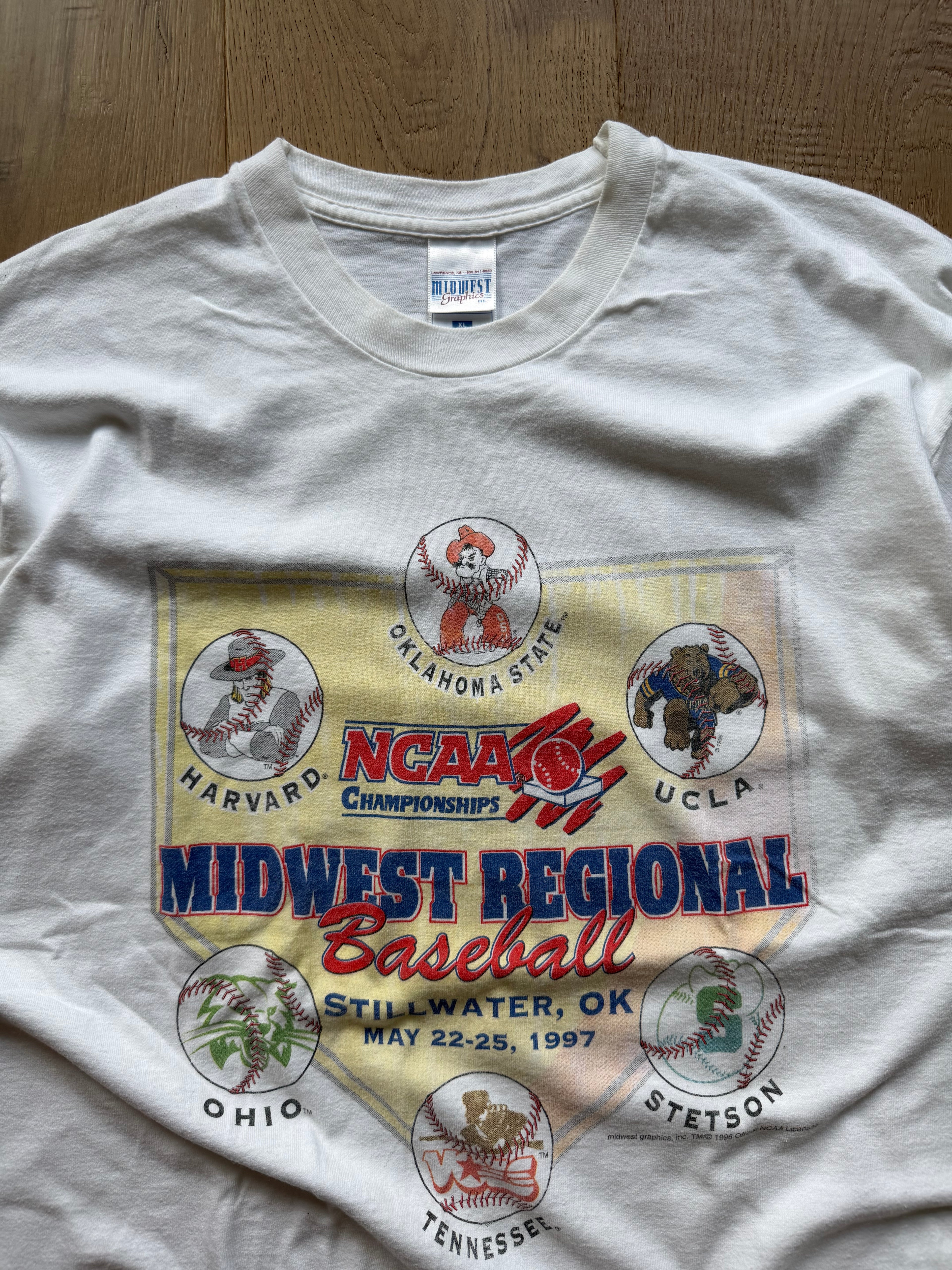 White 1997 NCAA Baseball Midwest Regional Plate Team T-Shirt XL